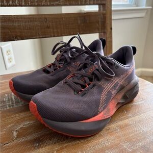 Asics Women's Novablast 5
